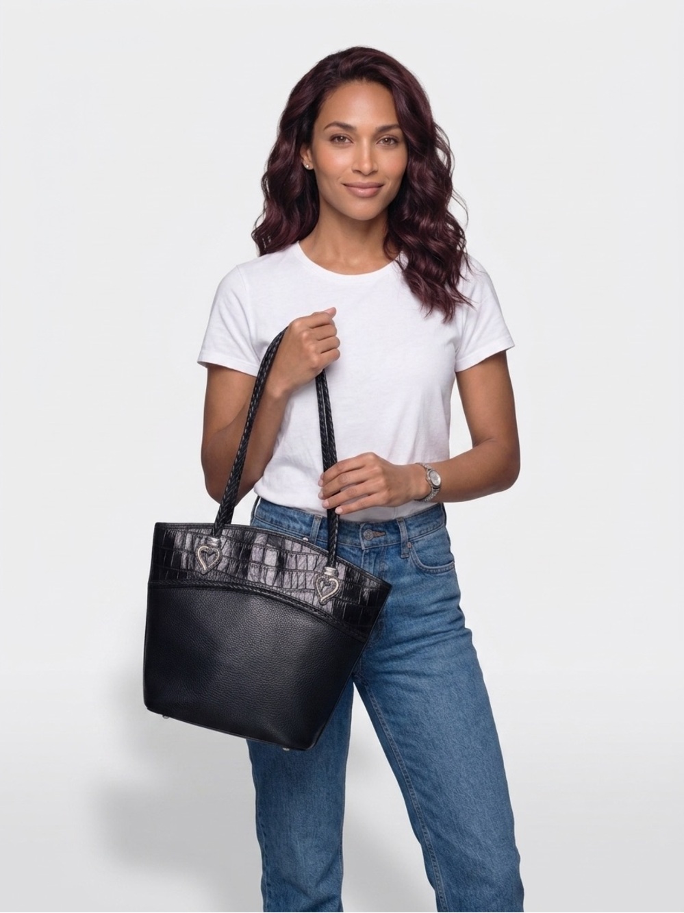 BRIGHTON VNTG BLK LEATHER BUCKET BAG HEART HARDWARE